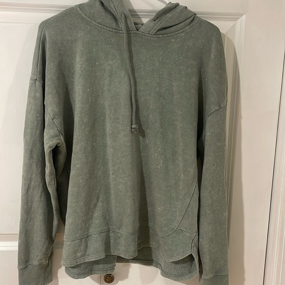 💙Universal thread hoodie - Picture 1 of 3